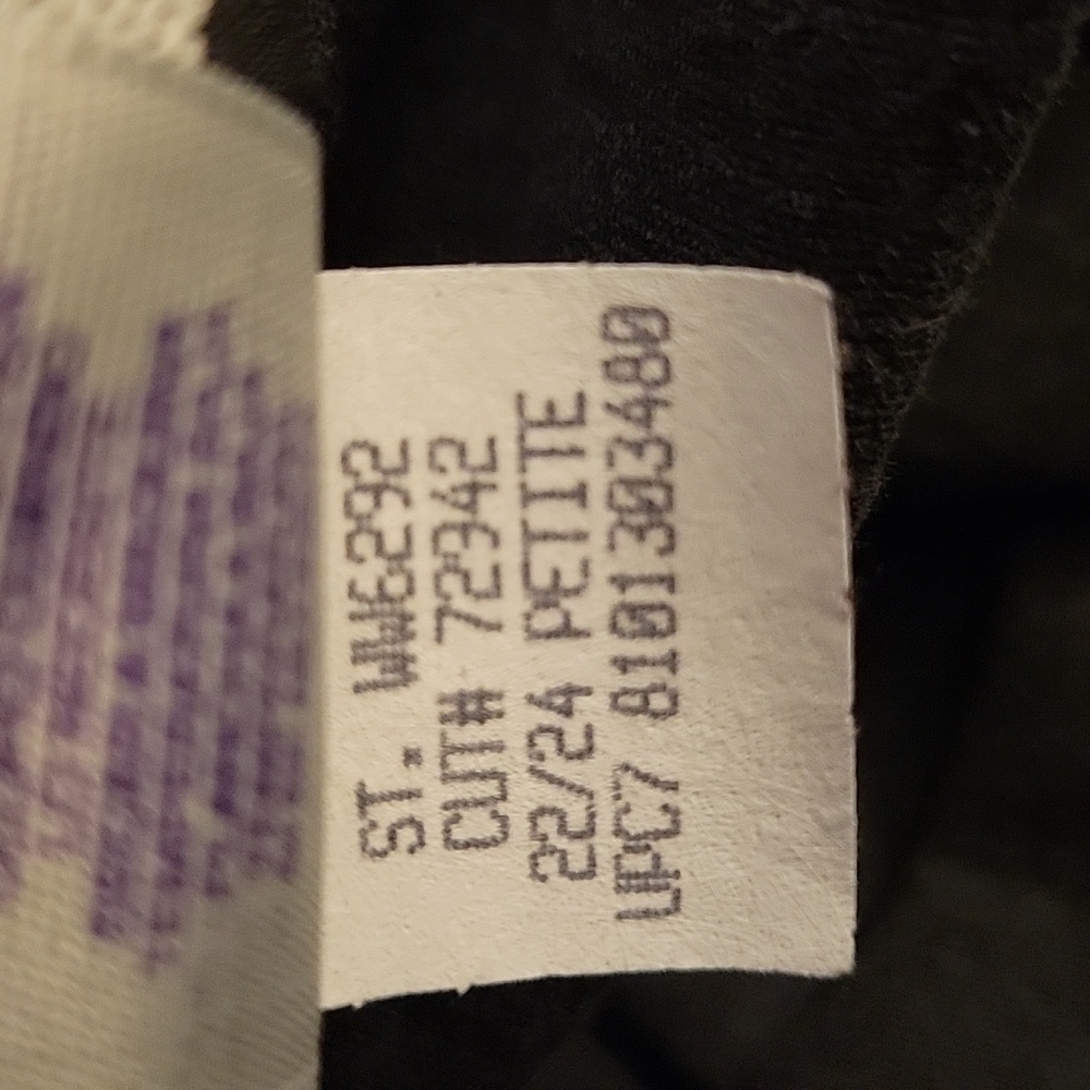 (22W/24W) Plus Petite Pull-On Jeans - Picture 3 of 16